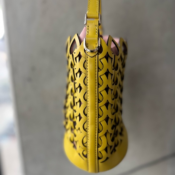 Yellow Kate Spade Dorie Small Bucket Bag - Picture 5 of 11
